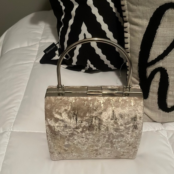 Gianni Bini Handbags - Gianni Bini small bag, Dillard’s brand